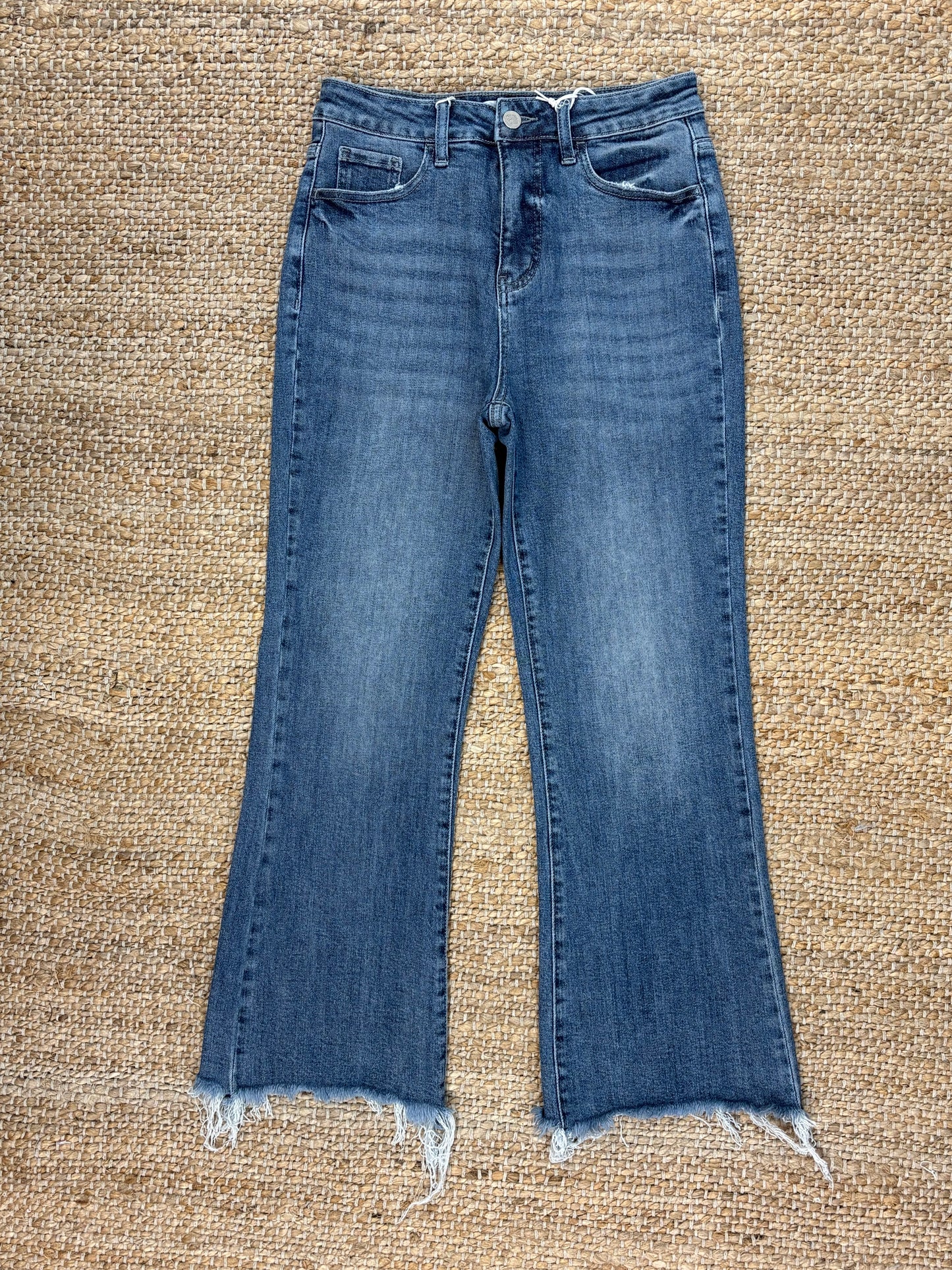 Med wash urban non distressed jeans