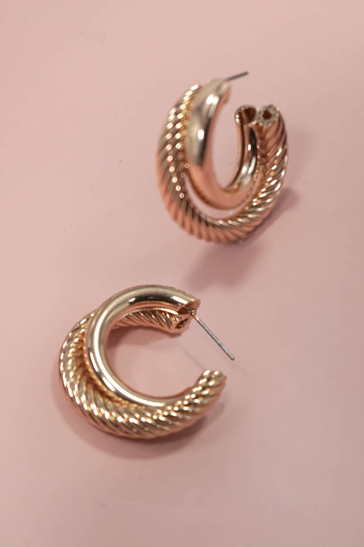 BOLD TWIST ROPE GOLD INTERWINED HOOP EARRINGS