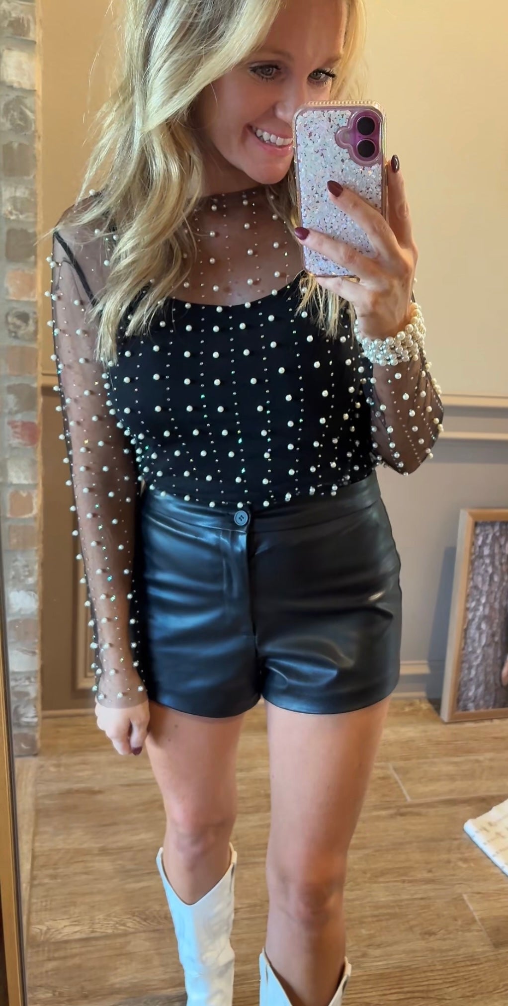 Pearl detailed mesh top