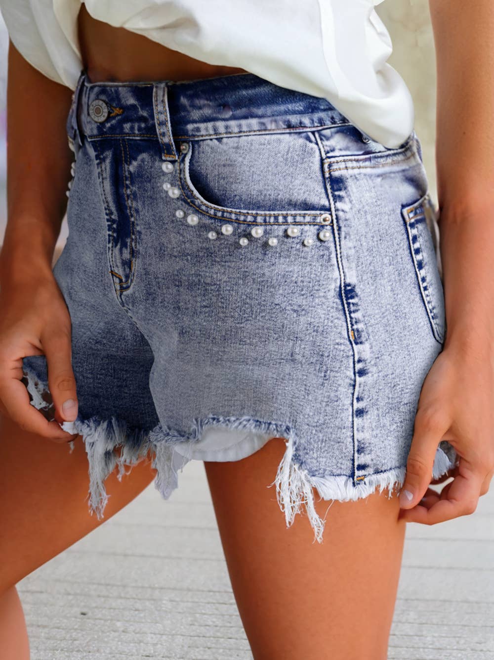 Pearl Studded Pockets Denim Shorts