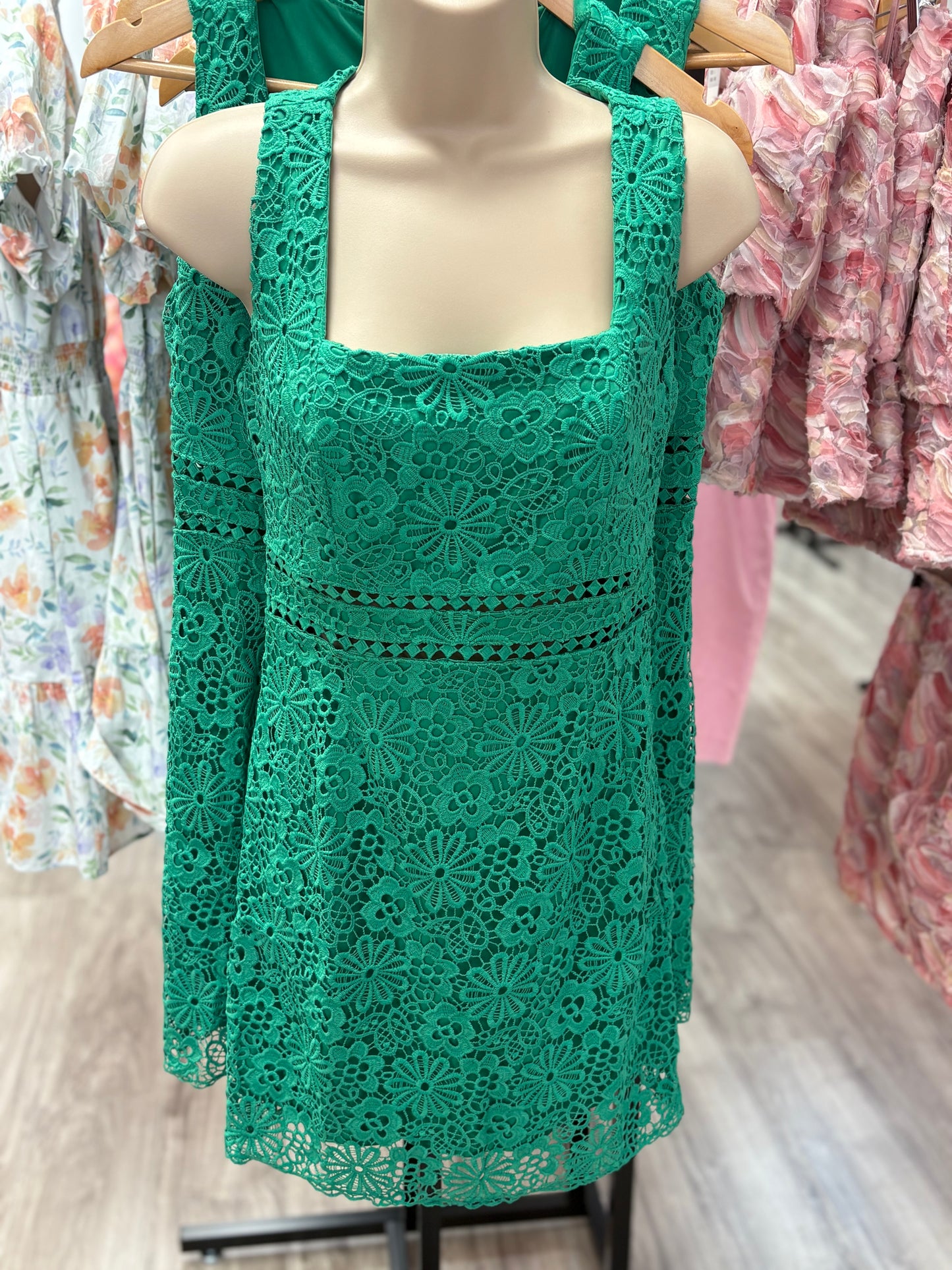 Green lace short dress